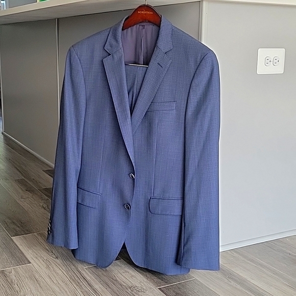 Suit